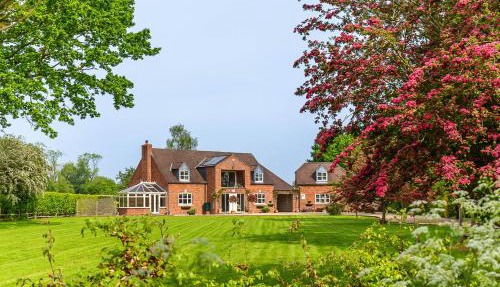 Broadleaf Lodge