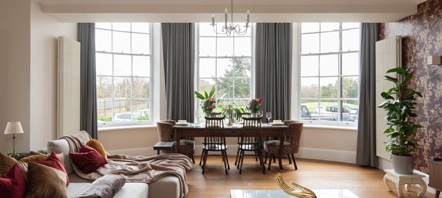 Bromley- Exclusively luxurious, high spec 2 bed/2 bath flat on private grounds