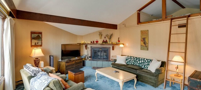 Bromley Mountain Escape w/2 Balconies: Hike & Ski