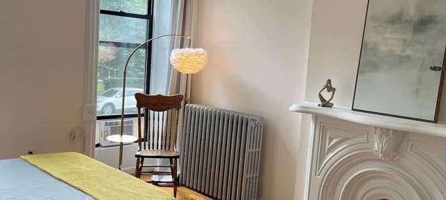 Brooklyn shoebox studio apartment!