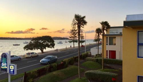 Bucklands Beach Waterfront Motel