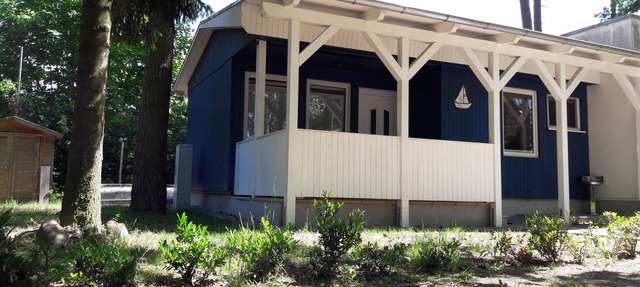 Bungalow "Müritzblau", 250 m to the Müritz & jetty, alternative form of payment possible