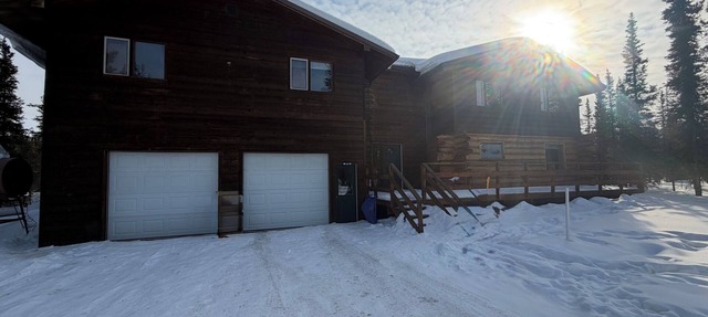 Bush Lodging 4-bedroom house 10 mins from Denali National Park and Preserve