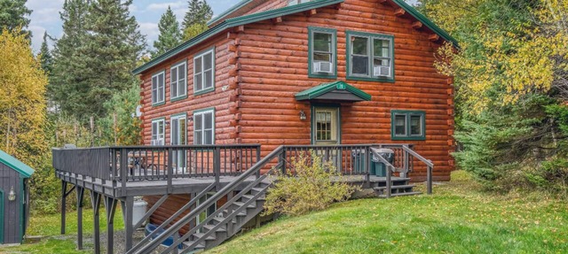 🐾Butler House - Spacious log home nestled in the woods, dog friendly