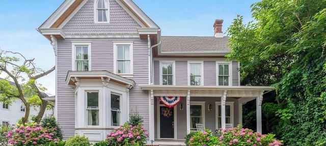 Buttonwood Mainstay - Historic Home Close to Beach