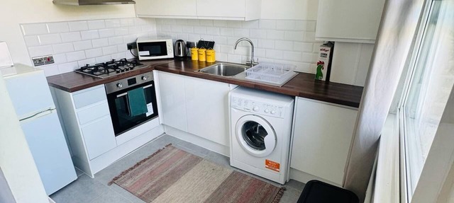 Camberwell Rental (full apartment)
