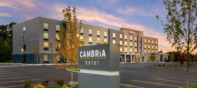 Cambria Hotel & Suites Plymouth