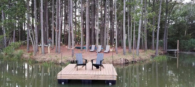 Camp Chesapeake 6 bedroom Private Waterfront - Dock, Hot Tub, Family Friendly