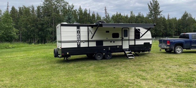 Camper trailer in quiet neighborhood near many Multi-use trails.
