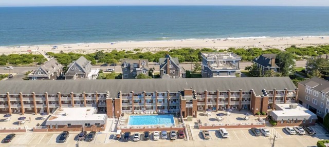 Cape Roc Condo with Ocean Views and Heated Pool 1/2 Block to the Beach