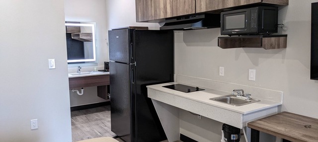 Captain Suites