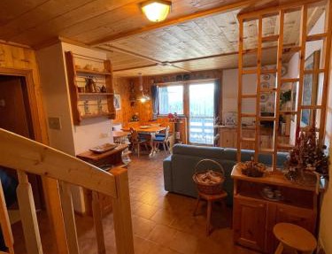 Caratteristico appartamento di montagna con vista