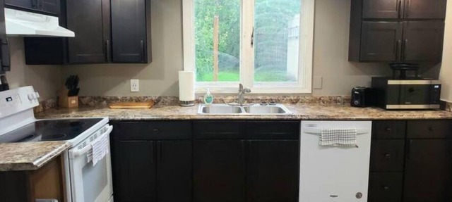 Caribou Flat II: Theater, Firepit & Private Yard!