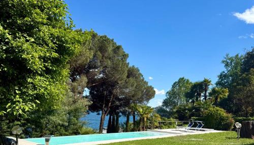 Casa Blanca - Villa with pool and private beach