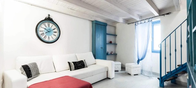 Casa Celeste, Le Piccole Case Bianche