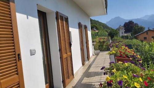 CASA CIMAVILLA con PARCHEGGIO PRIVATO GRATUITO