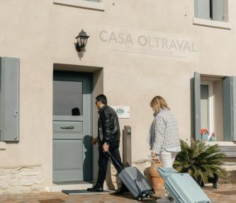 Casa Oltraval