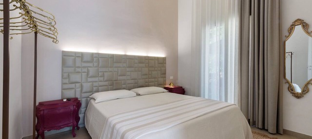 Casa Teresa Suite in Como – Modern Comfort with Private Garden and Free Parking