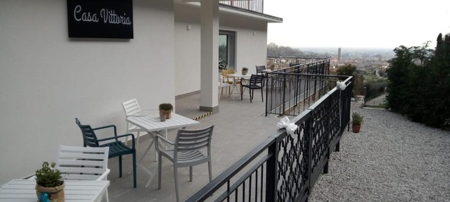 Casa Vittoria Guest House