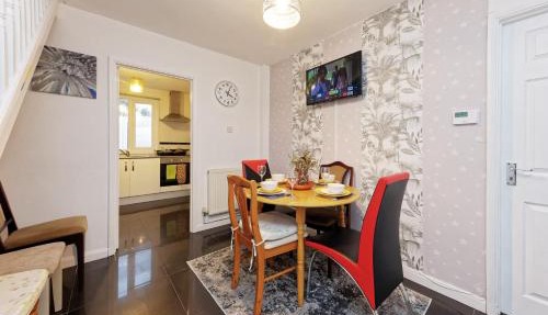 Cedar Villa- Great 4 bedrooms for contractors & teams