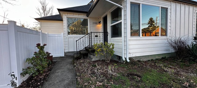 Central 2bed/2bath apartment in Vancouver DT with AC - pet friendly