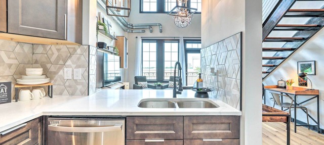 Central Atlantic Station Loft Near Mercedes-benz!