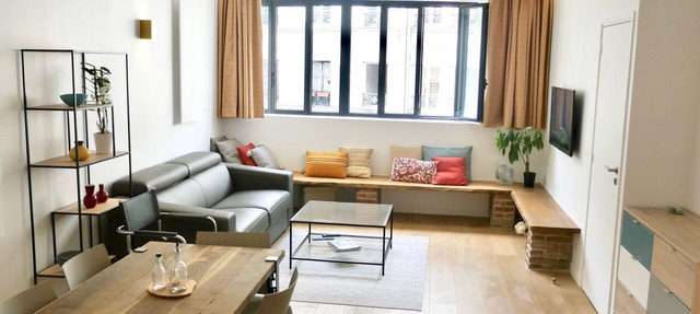CENTRAL = BEAUTIFUL Area ; MODERN BRIGHT Apartment