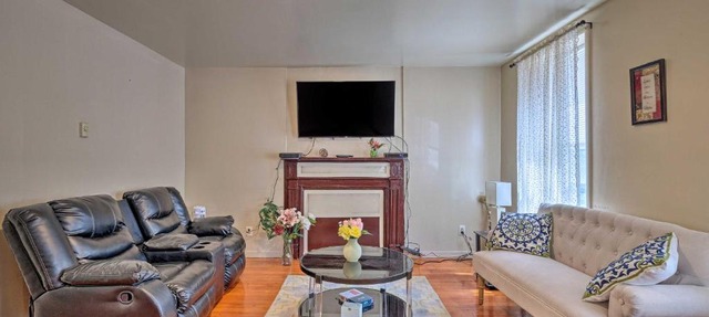 Central Dtwn Albany Apt - Walk to Cafes and Museums!