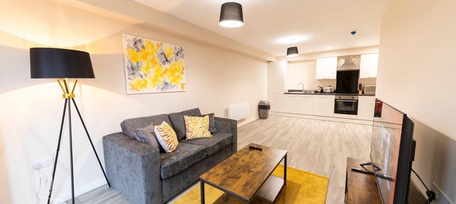 Central Manchester Modern 2BR – Sleeps 4