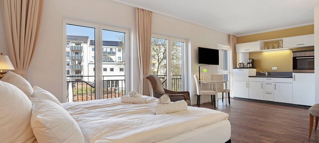 Central Suite I
