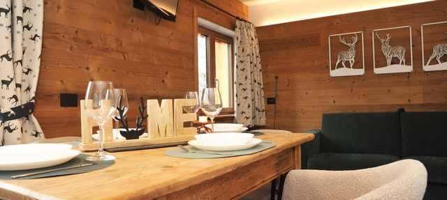 Chalet Peter Serrada, a few meters from the slopes, in villa surrounded by forest