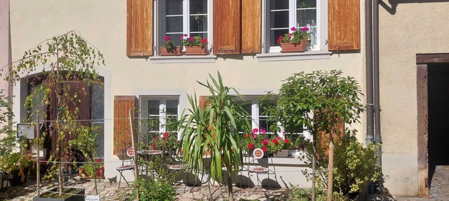 Characteristic 18th-century apartment, hiking groups, families