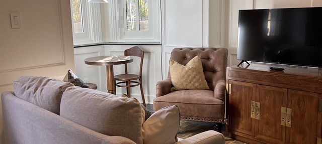 Charming 1-bedroom apartment in Dupont Circle Rowhome in Washington DC