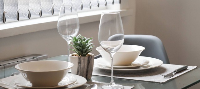 Charming 2 Bed with Ensuites | Fast Wi-Fi | Comfortable Sofa and more!