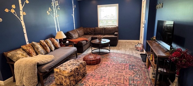 Charming 2-bedroom apartment in superb Bennington with WiFi