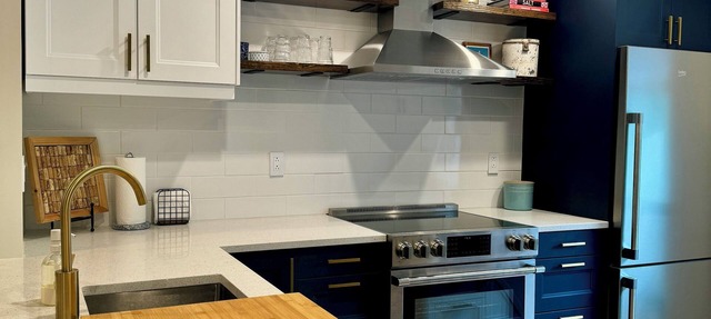 Charming 2-bedroom townhome in popular Pittsburgh suburb, 20 minutes to downtown