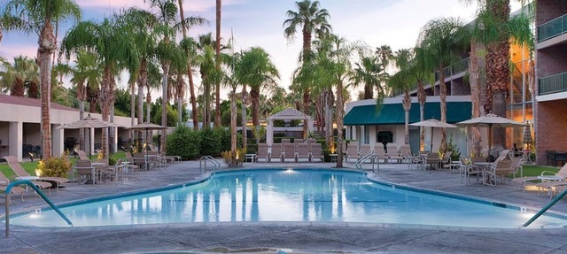 Charming 2-bedroom resort with WiFi, fitness room in enchanting Palm Springs