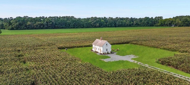 Charming 2BR with Fire Pit on Farm - 10 Min to Wharf
