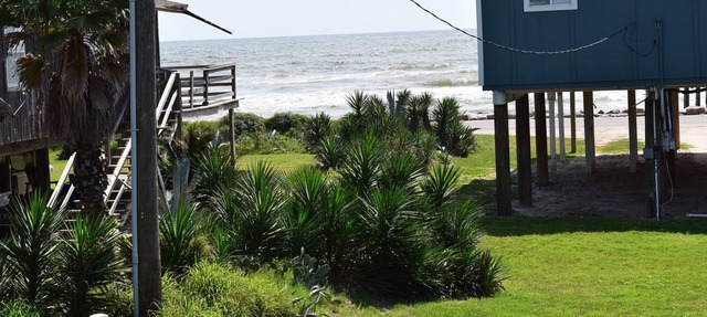 Charming 2nd Row remodel with Beach Views
