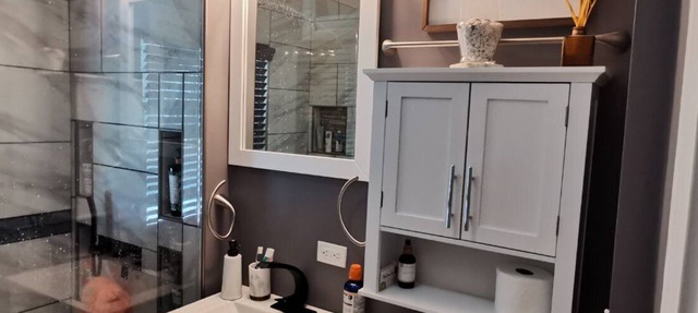 Charming 3 bed/2 bath town home with gorgeous back yard