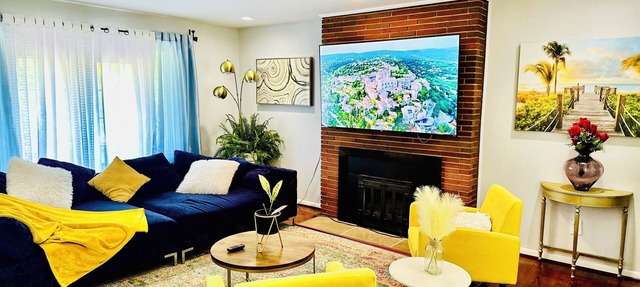 Charming 3-bedroom 2 bath house in peaceful Silver Spring with AC, WiFi