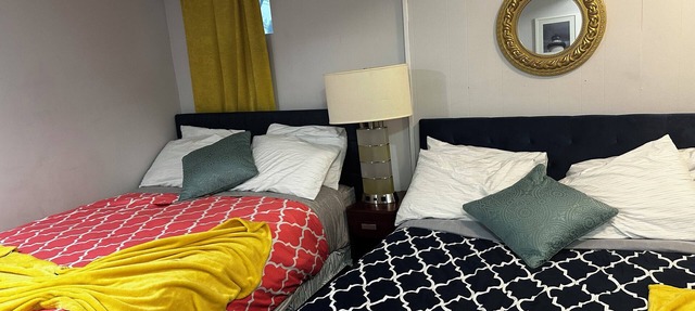 Charming 3-bedroom 3 bath Basement Apt/AC and WiFi in pleasant Silver Spring
