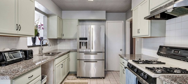 Charming 3-bedroom house in Central Pasadena close to everything!