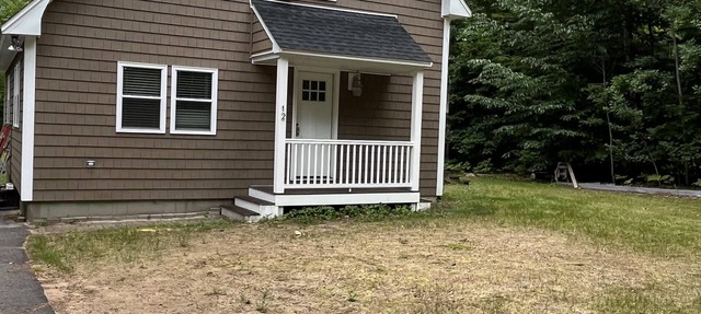 Charming 3-bedroom house in delightful Ossipee with AC, WiFi