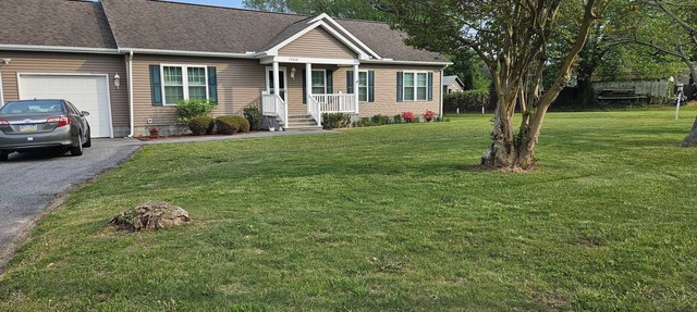Charming 3-bedroom house in wonderful and fascinating Berlin, MD.