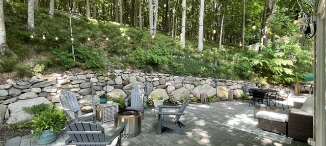 Charming 3 bedroom with magical patio