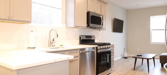 Charming 3BR/2BA Apartment in Cedar Grove