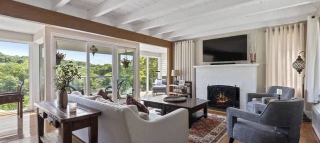 Charming 4-bedroom country house 40 minutes from NYC