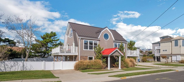 Charming 4-bedroom Beach Cottage with WiFi, AC in Strathmere