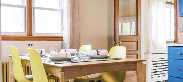 Charming Catskill getaway walking distance to Main St. Pet-friendly!